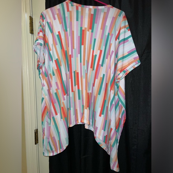 Boutique Blouse - Picture 3 of 3
